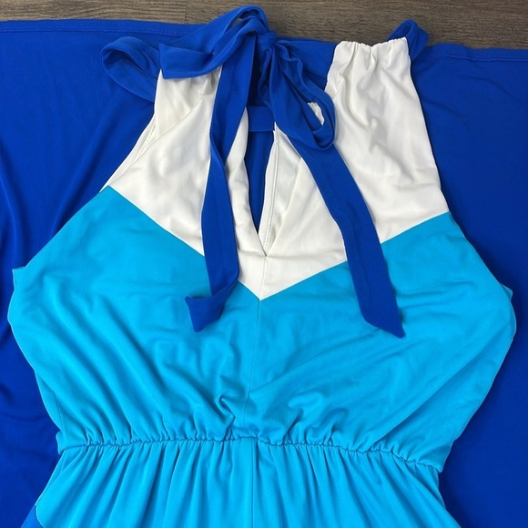 Vince Camuto Women’s Blue White Teal Colorblock Matte Jersey Maxi Dress, size 2 - Picture 10 of 12